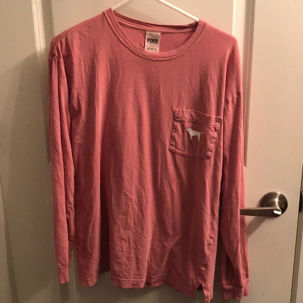 Vs pink campus tee
